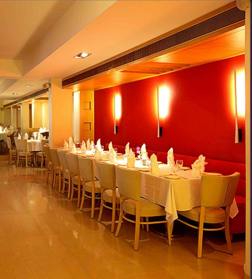The Royal Orchid Hotel, Chembur Мумбаї Екстер'єр фото