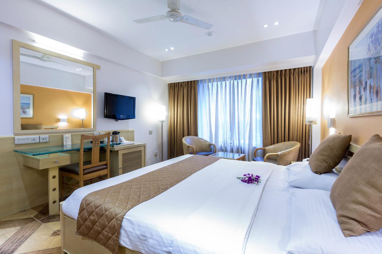The Royal Orchid Hotel, Chembur Мумбаї Екстер'єр фото