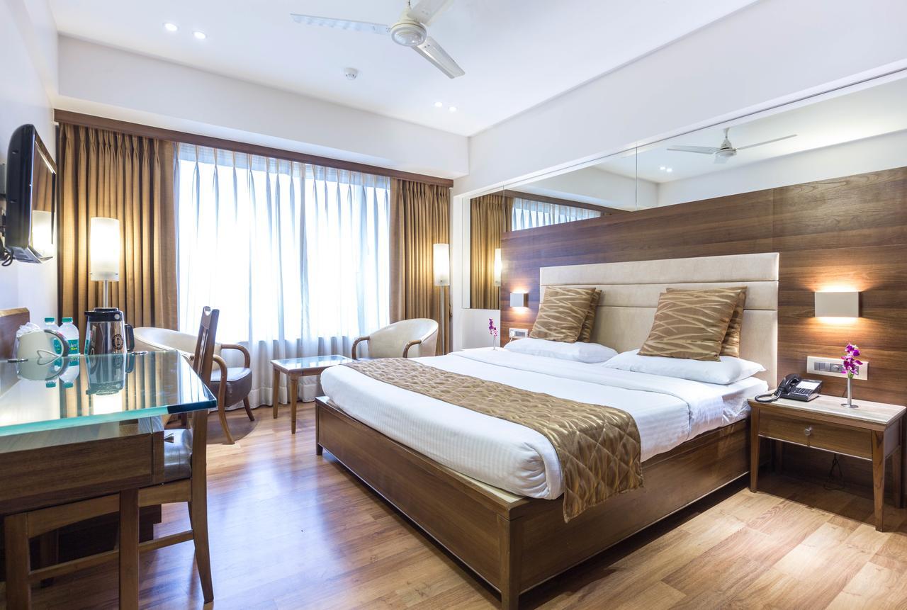 The Royal Orchid Hotel, Chembur Мумбаї Екстер'єр фото