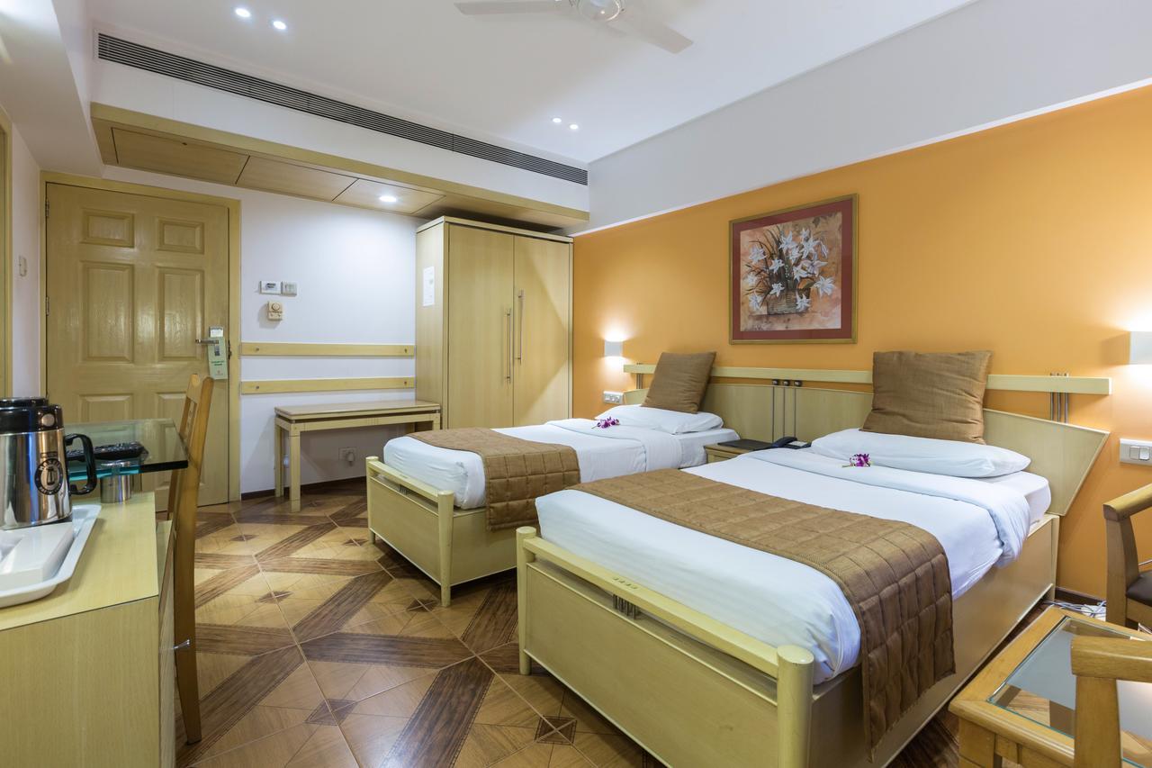 The Royal Orchid Hotel, Chembur Мумбаї Екстер'єр фото